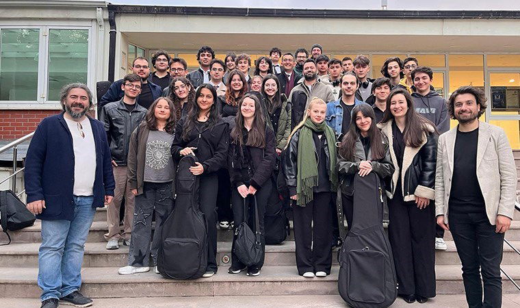 Genç gitaristler buluştu: II. Anadolu Üniversitesi gitar şenliği tamamlandı