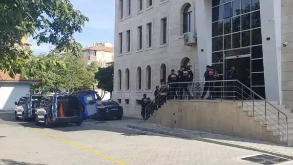 Sosyal medyada bomba yapımı içerikli paylaşımlar yapan 9 kişi gözaltına alındı