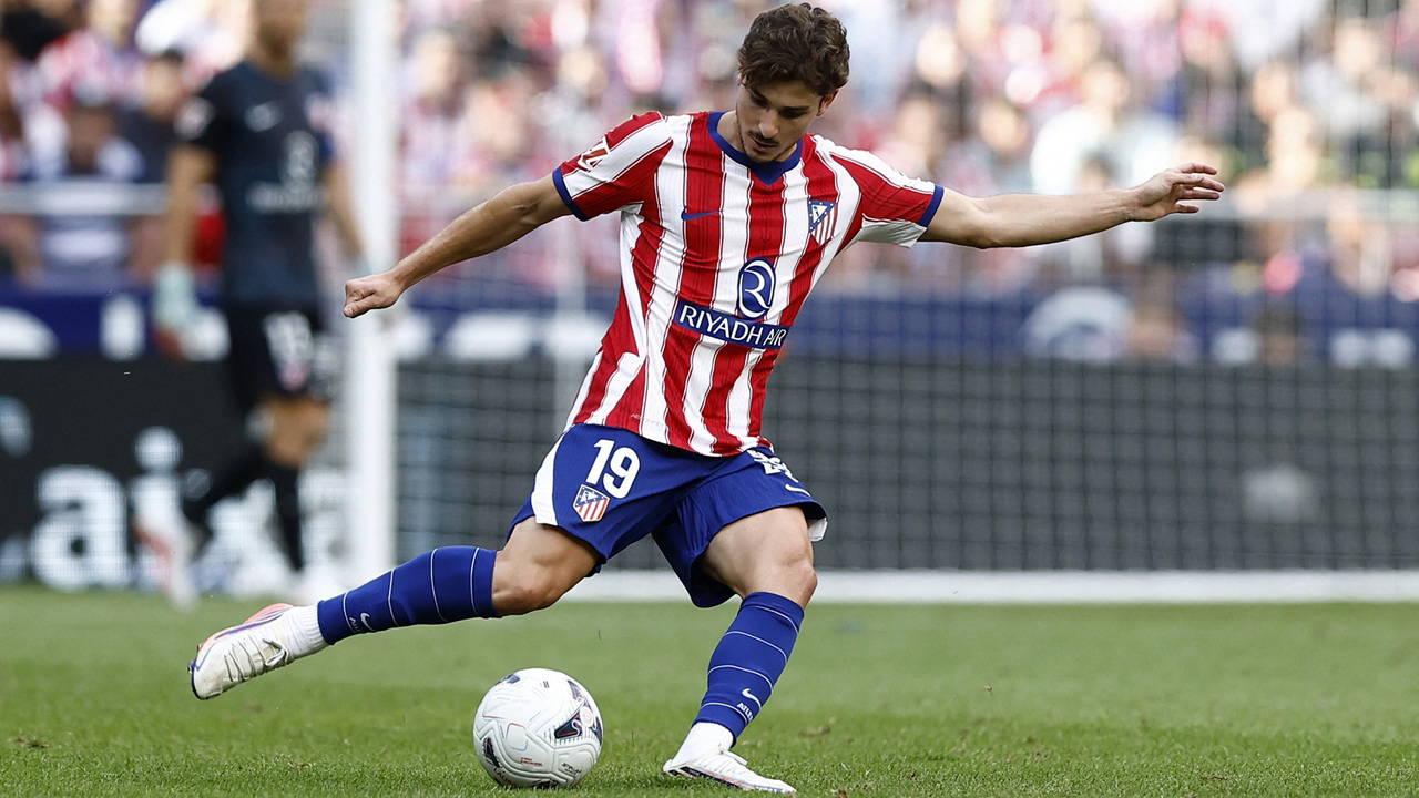 Laporta's Julian Alvarez comments: 'Our offer is on the table'