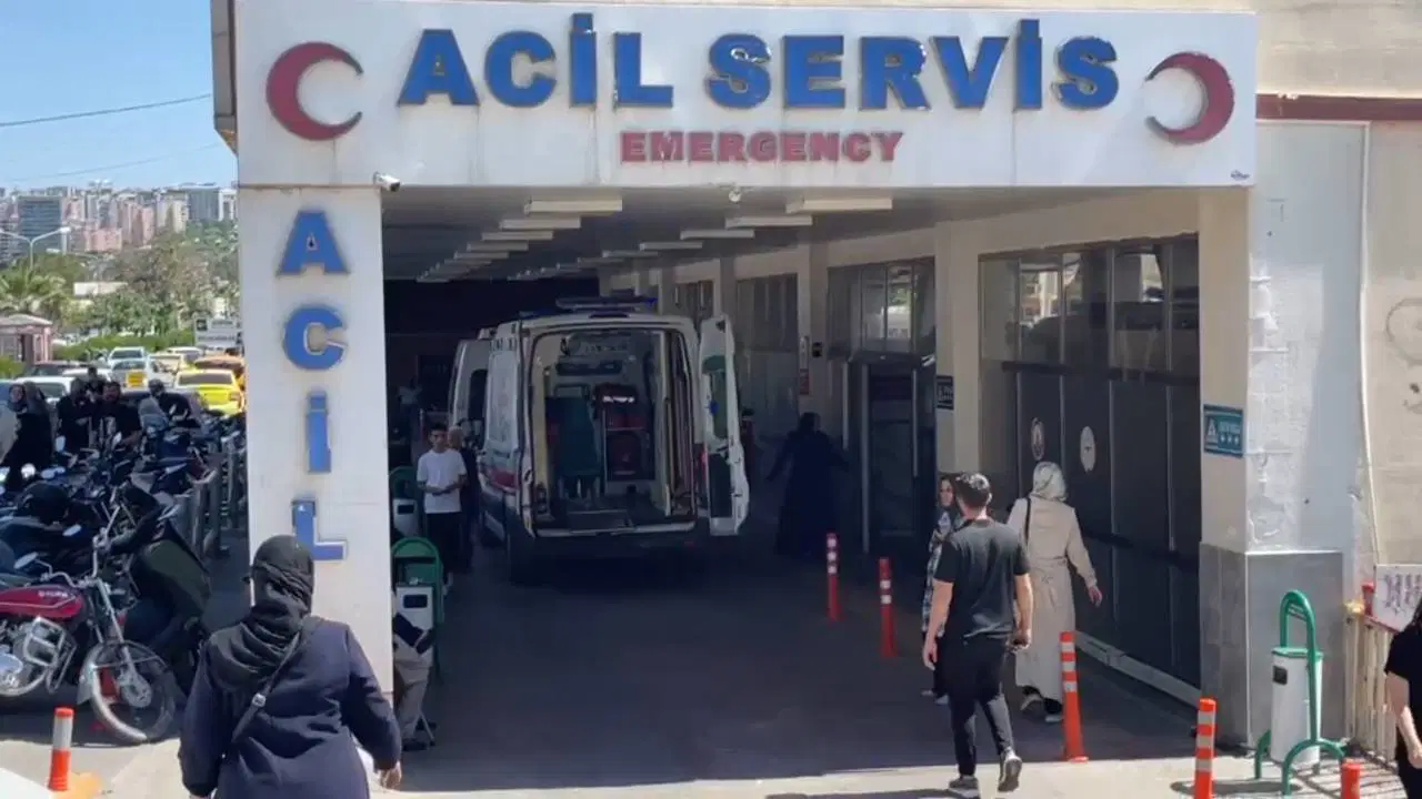 Düğün çıkışındaki Kavgada Yaralanan öğretmen öldü