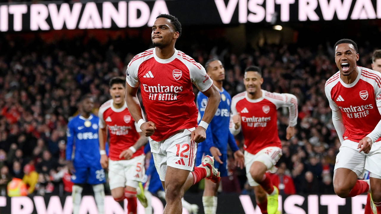 Chelsea 10 kişi kaldı: Londra derbisinde Arsenal güldü!