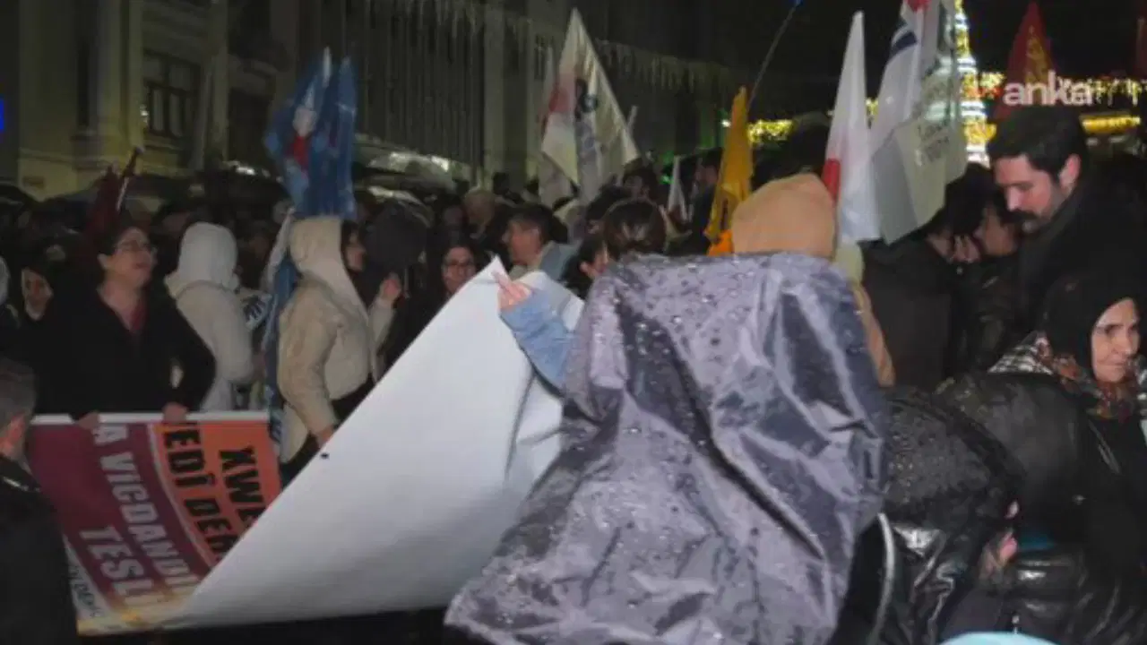 Halep’teki çatışmaları protesto edenlere polis müdahalesi: 25 gözaltı