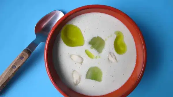 Akdeniz’in unutulmuş lezzetlerinden: Endülüs usulü Ajo Blanco tarifi