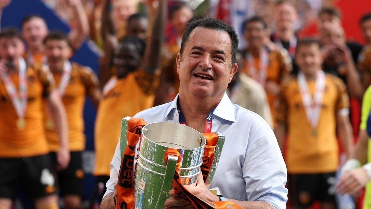 Hull City'den transferin son gününde 5 imza