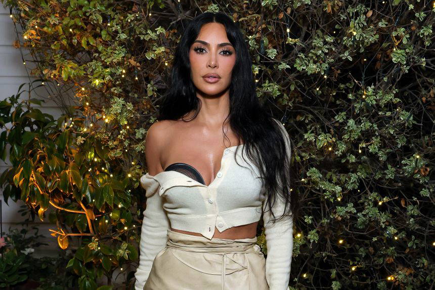 Kim Kardashian’a Paris soygunu için 1 euro tazminat
