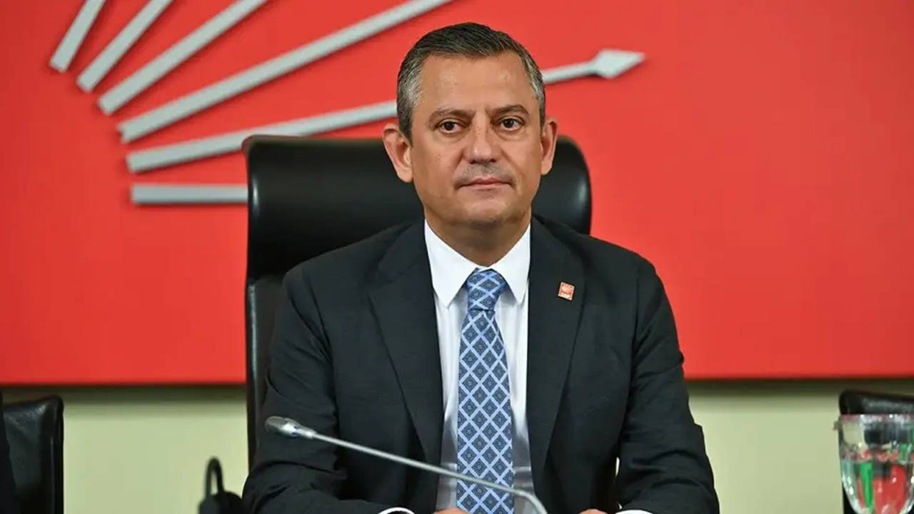 Özgür Özel'den Sırrı Süreyya Önder için anma mesajı