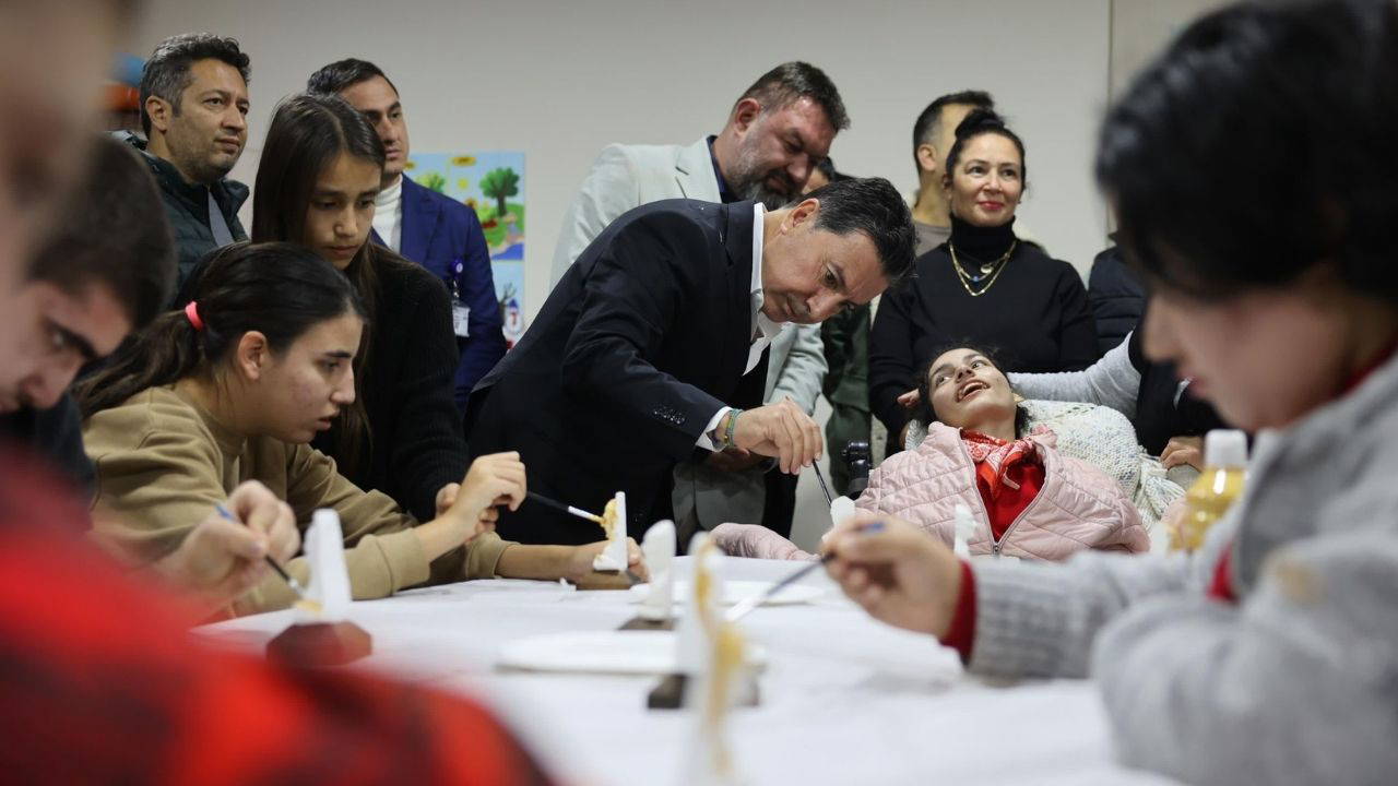 Muğla Büyükşehir Belediyesi, sosyal destek projeleriyle vatandaşların yanında