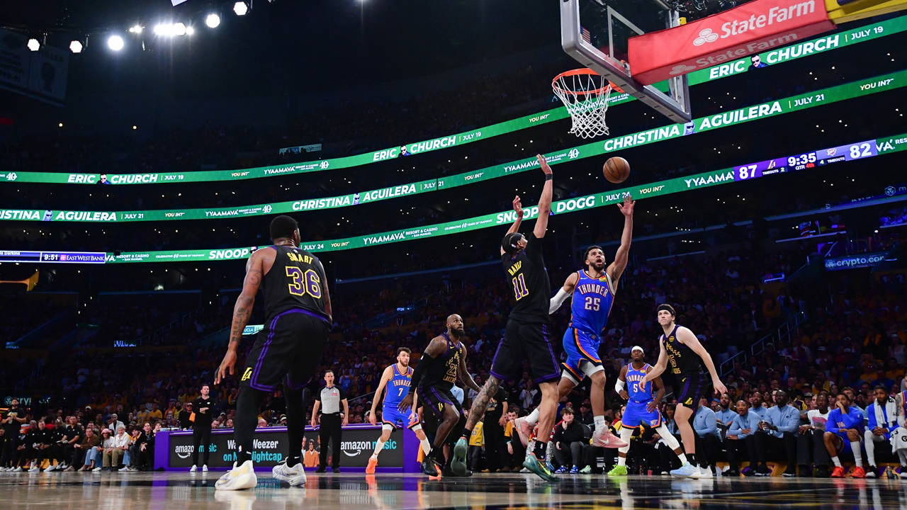 Thunder deplasmanda Lakers'ı devirdi, adını konferans finaline yazdırdı