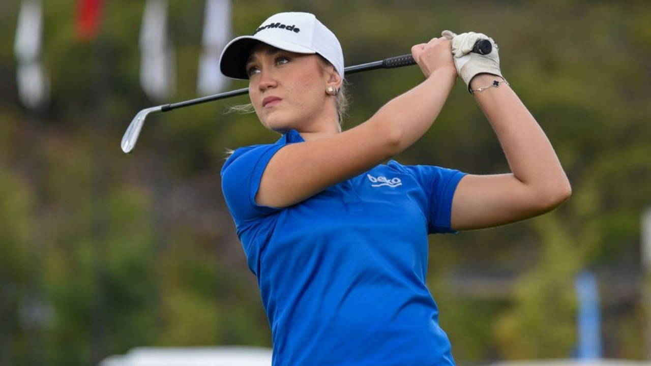 Milli golfçü Deniz Sapmaz Antalya'da şampiyonluğa ulaştı!