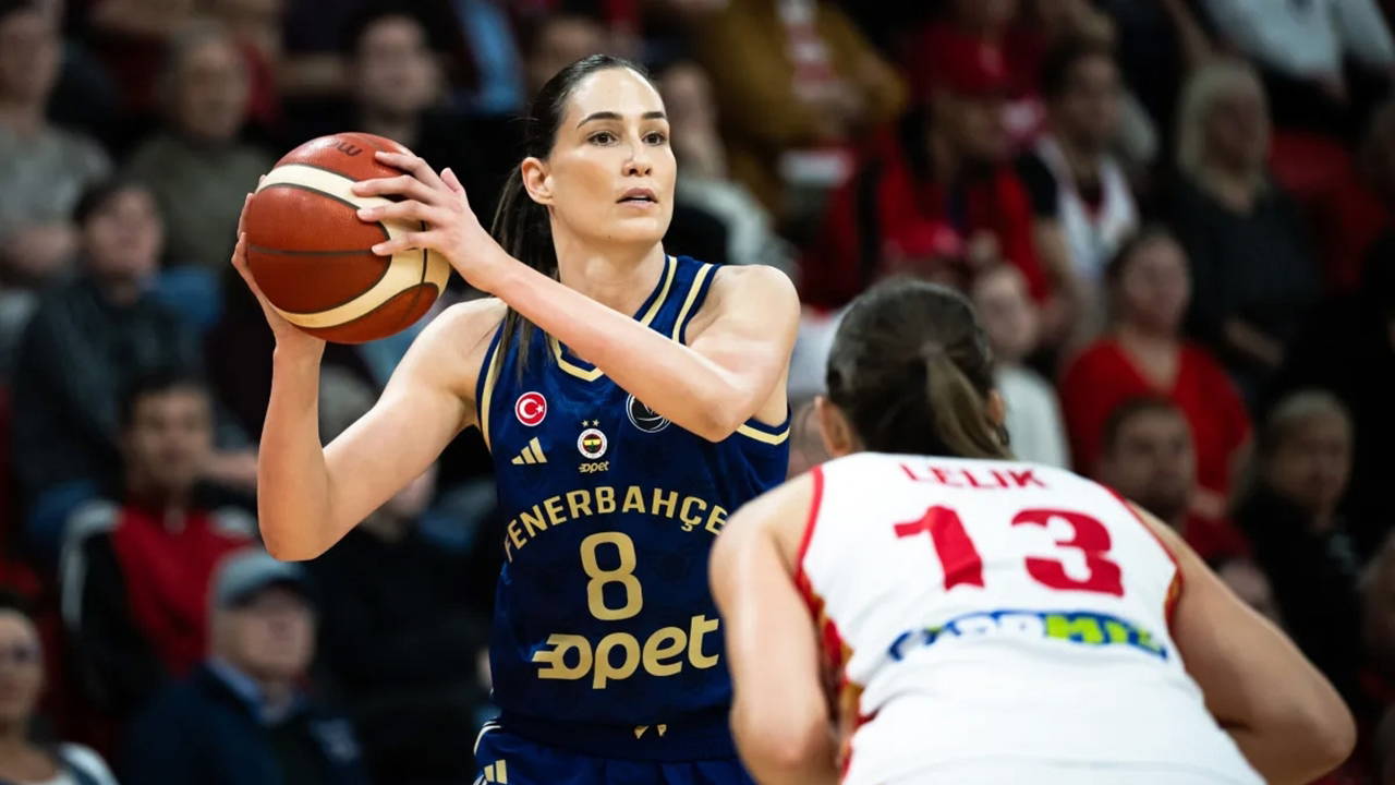 Fenerbahçe Opet, Euroleague'e farklı başladı!