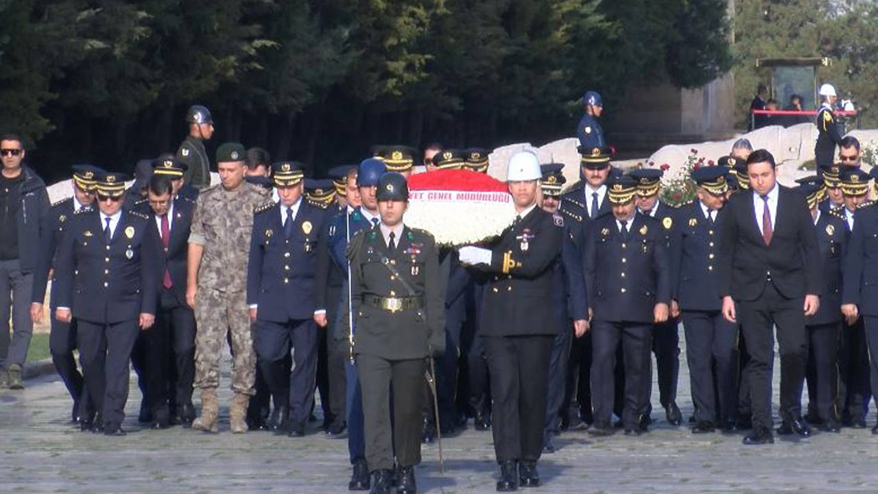 Emniyet teşkilatından Anıtkabir'e ziyaret