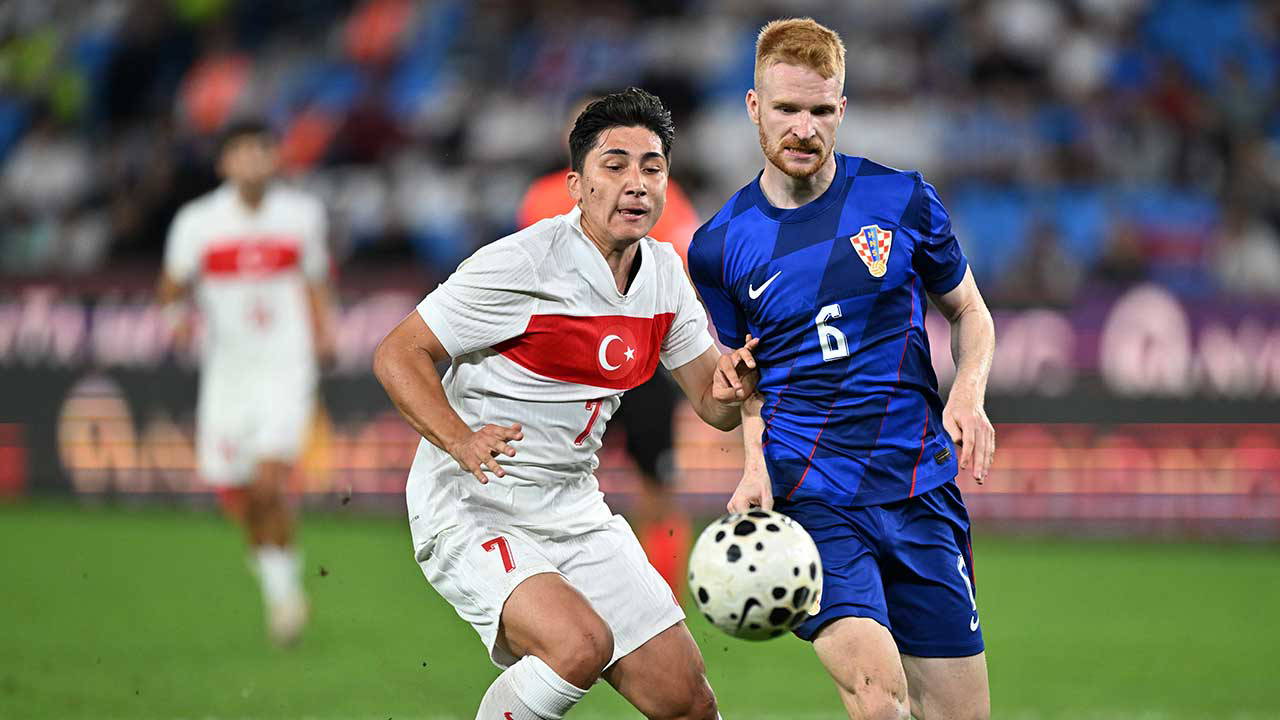 Ümit Milli Futbol Takımı, bir puanla başladı!