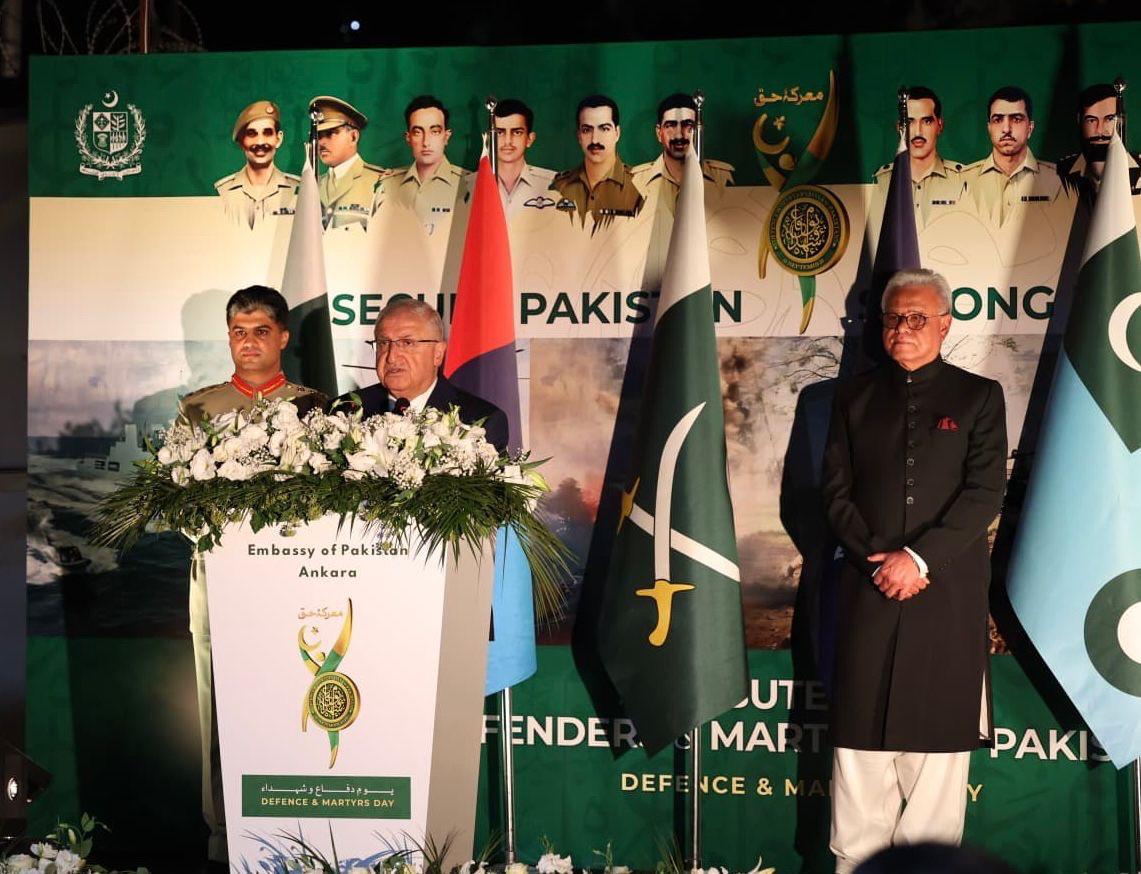 Pakistan Büyükelçiliği’nde askeri resepsiyon