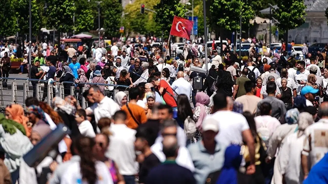 TÜİK istatistikleri: Türkiye'de ortalama yaşam süresi 78,1 yıla yükseldi