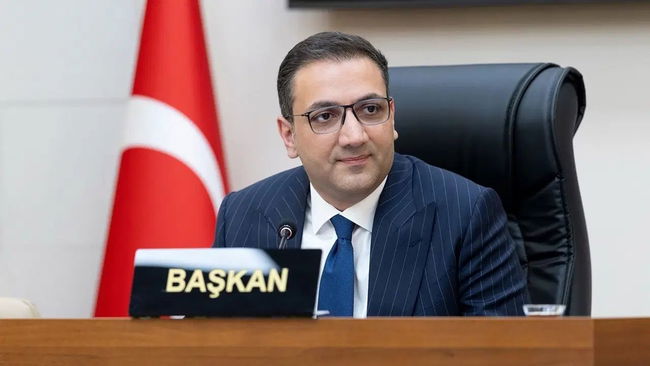 Balçova Belediye Başkanı adliyeden alkışlarla çıktı