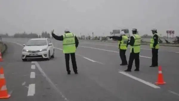 Uygulama noktalarını sanal medyada paylaşan 36 kişi gözaltına alındı
