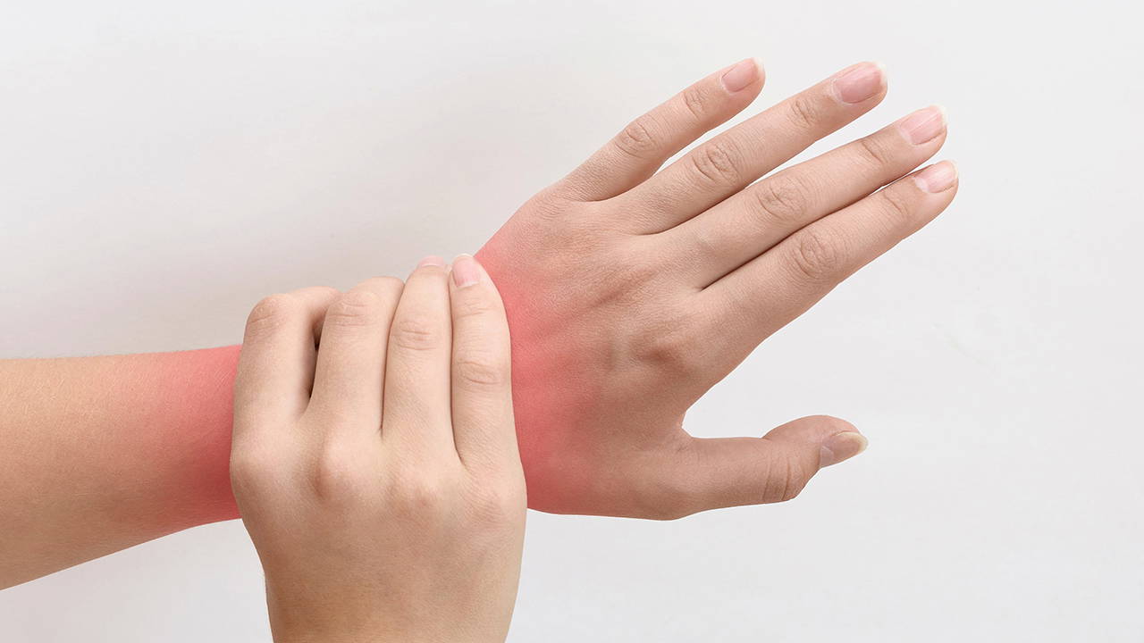 Romatizma sadece eklem hastalığı değil: Uzmanından kritik uyarılar!