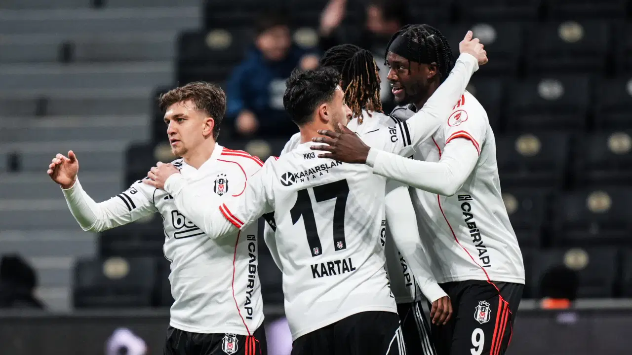 Beşiktaş 3 puanı üç golle aldı: Türkiye Kupası'nda ikide iki yaptı!