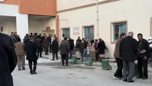Aileler birbirine girdi, silahlar konuştu: 2 ölü, 6 yaralı