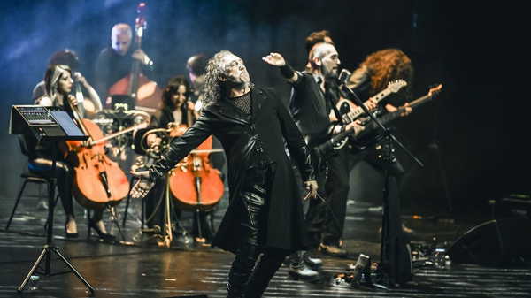 İki farklı dünya aynı sahnede