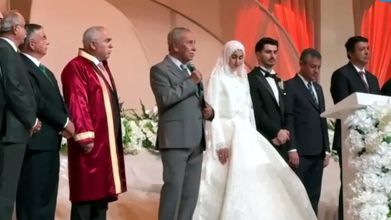 Fatih Belediye Başkanı Ergün Turan'dan Bülent Arınç'a 'nikah' tepkisi