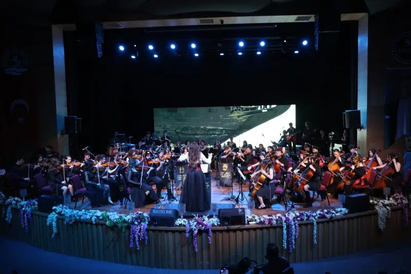 Atakum’un genç müzisyenleri orkestrada buluşuyor