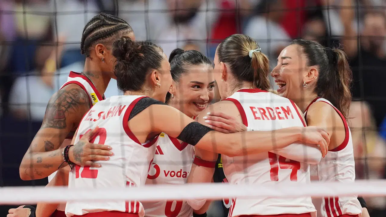 Filenin Sultanları finalde kimle eşleşti? 2026 Avrupa Voleybol Şampiyonası final maçı ne zaman?