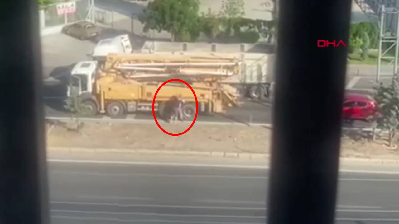 Aksaray'da 'yol vermeme' kavgası: Beton mikseri operatörü karnından bıçaklandı!