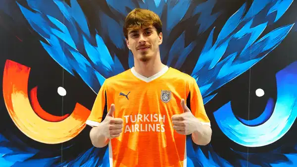 Başakşehir yeni transferini duyurdu! 