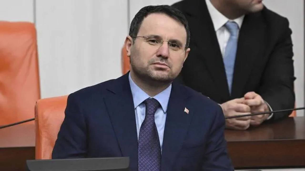 Adalet Bakanı Akın Gürlek'ten Özgür Özel'in 'mal varlığı' iddialarına yanıt: 'Yasal süreçleri derhal başlatıyorum'