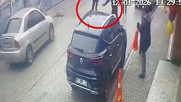 Oğlunun Okul Değişikliği İçin Öğretmene Saldırdı! Neden?