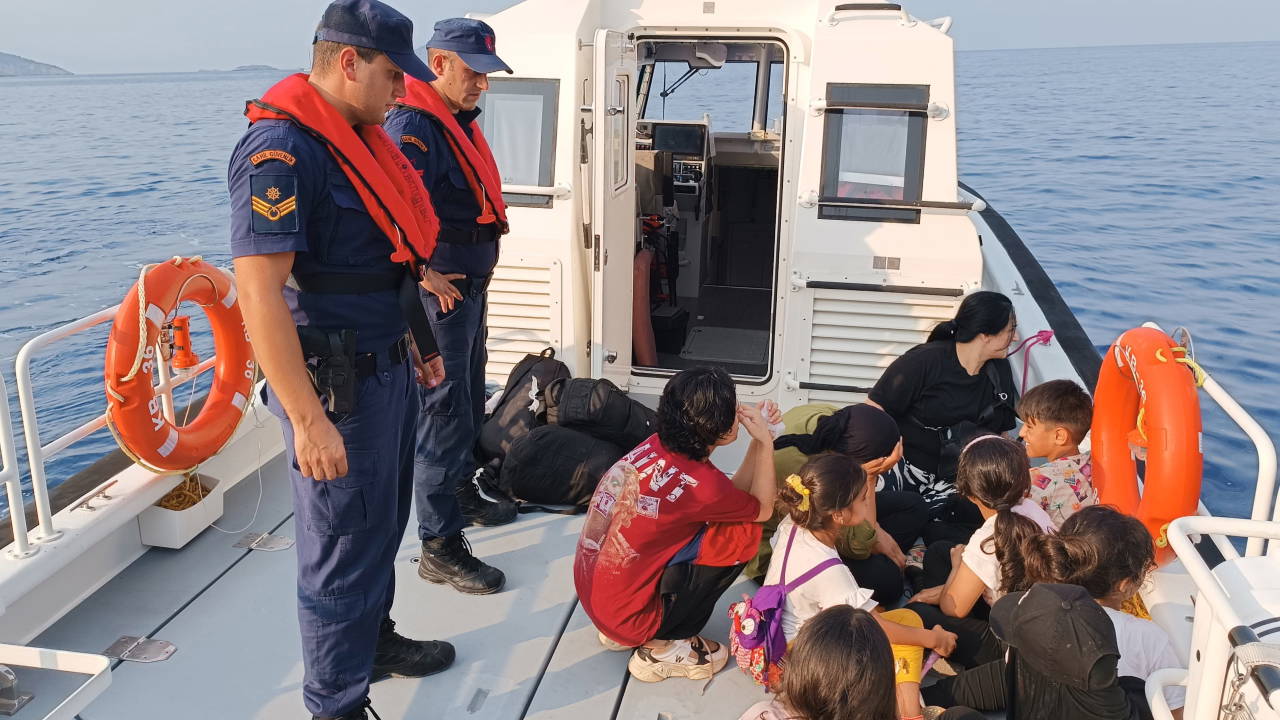 2021'den beri 1 milyondan fazla düzensiz göçmen yakalandı