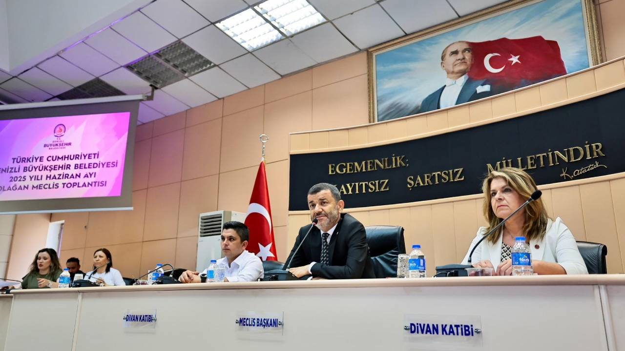 Denizli Büyükşehir Belediyesi, Ferdi Zeyrek'in adını spor salonunda yaşatacak