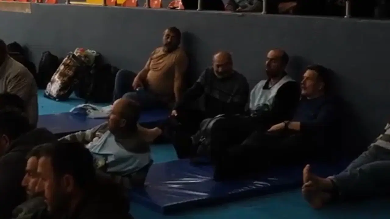 Erkan Baş, direnişteki madencilerle derbiyi izledi: 'Yarın Enerji Bakanlığı’na yürüyeceğiz'