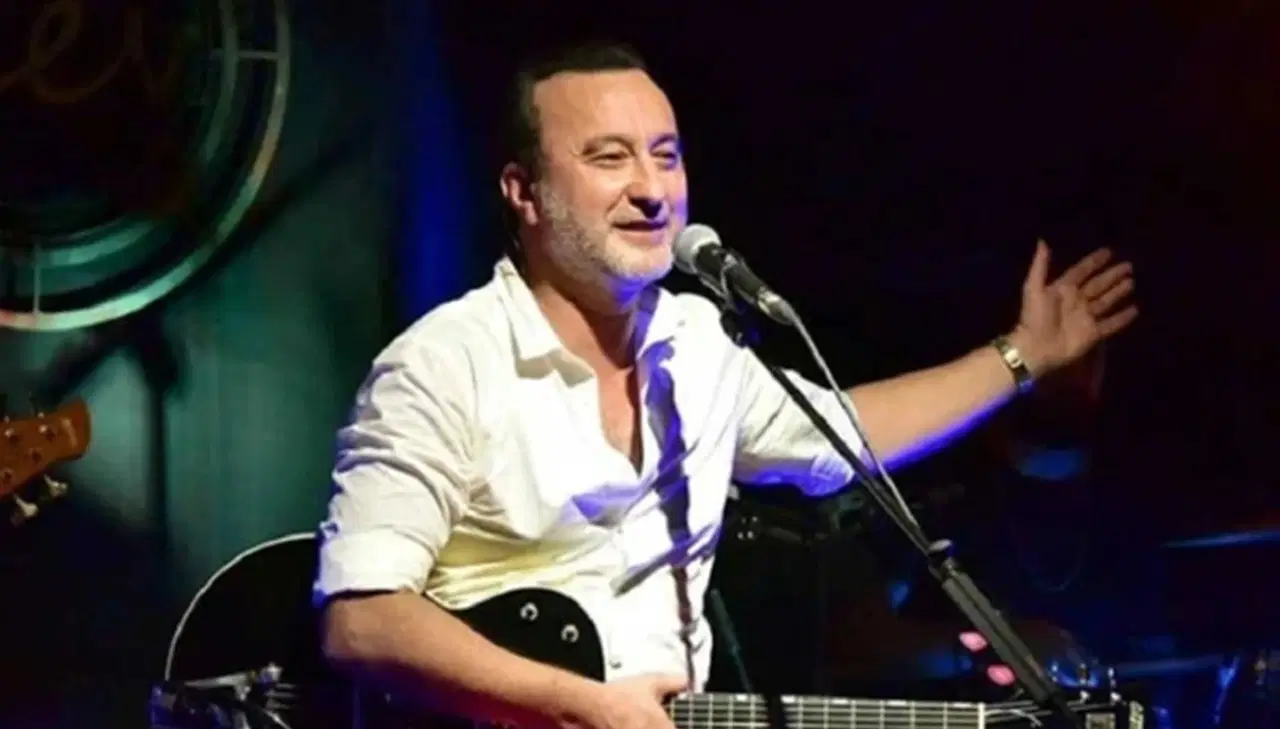 Ünlü şarkıcı Nev'den üzen haber: Yoğun bakıma kaldırıldı