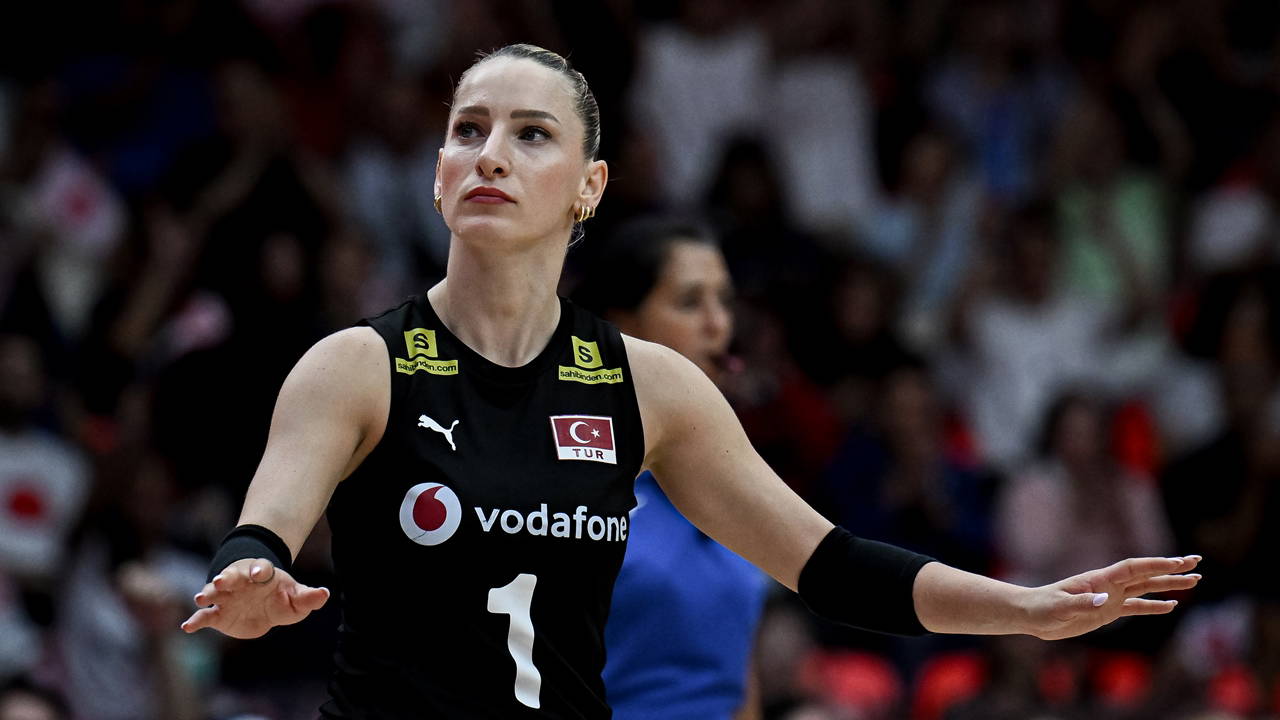 Gizem Örge: 'Biz voleybol ülkesiyiz demeye devam ediyoruz'