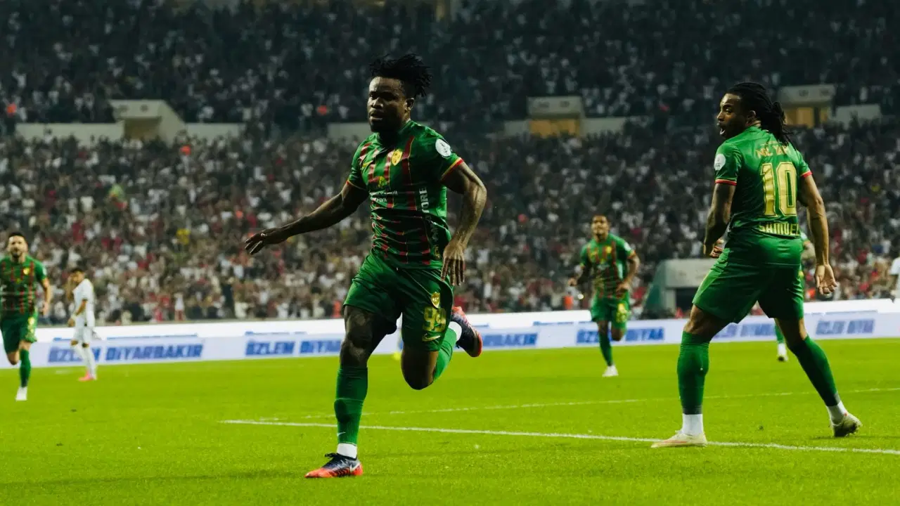 Amedspor Başkanı a&ccedil;ıkladı: Gift Orban'ın s&ouml;zleşme şartları belli oldu!