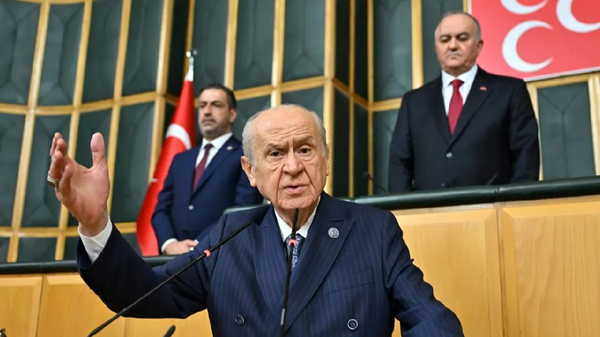 Son dakika... MHP lideri Bahçeli'den eğitimde dinselleşmeye tam destek: MEB'i tebrik etti, 'Laiklik' bildirisini hedef aldı!