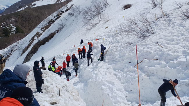 4 ay önce çığ altında kalmıştı...