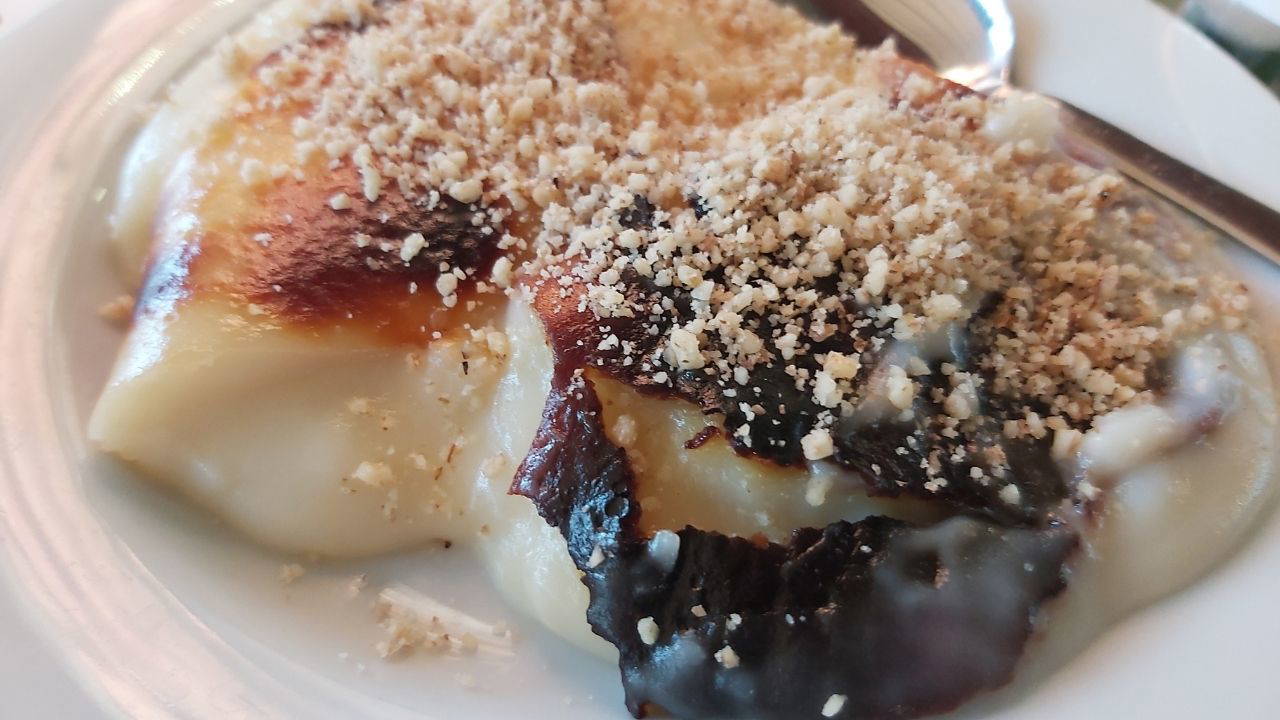 Fırında karamelleşen enfes tat: Süt helvası tarifi