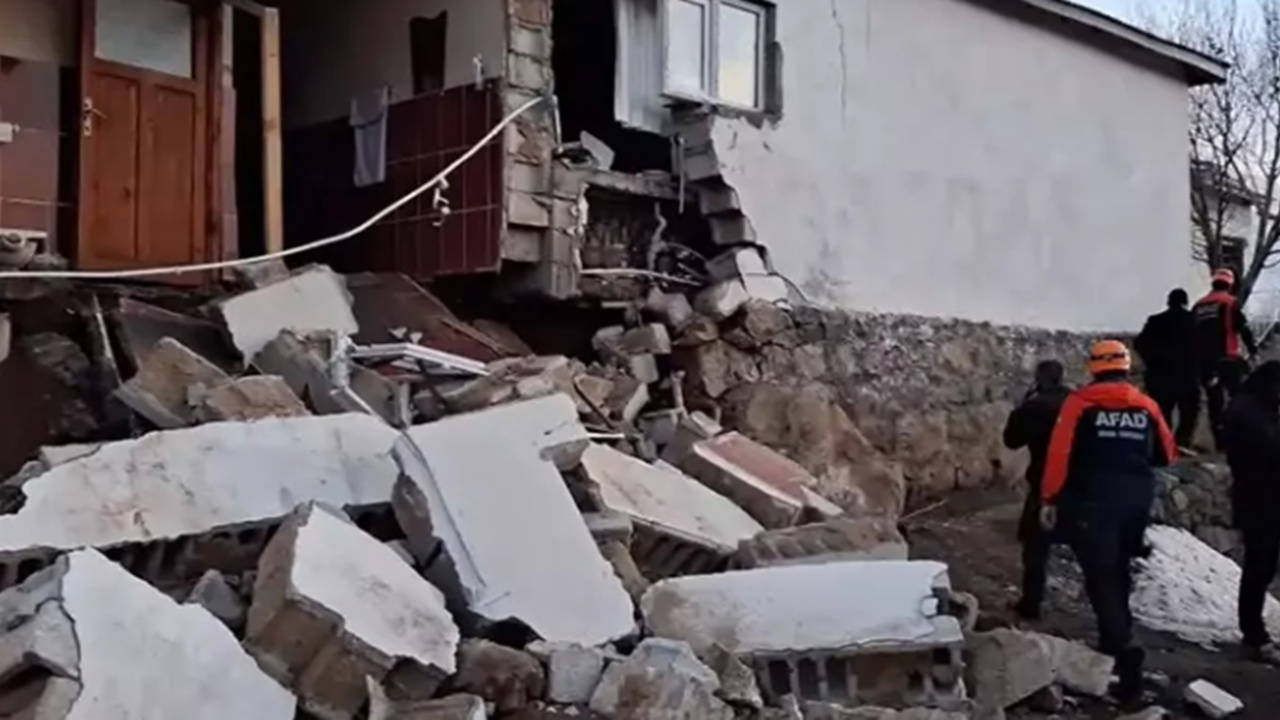 Ağrı'da korkutan deprem: Köylerde hasar var
