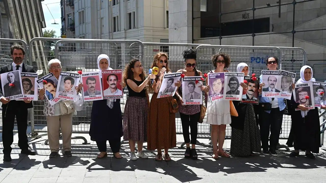 Cumartesi Anneleri 1059. haftada Erdoğan'a çağrı yaptı: 'Kapatılan tüm dosyaları yeniden açın!'