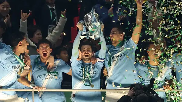 İngiltere Lig Kupası'nda şampiyon Manchester City!
