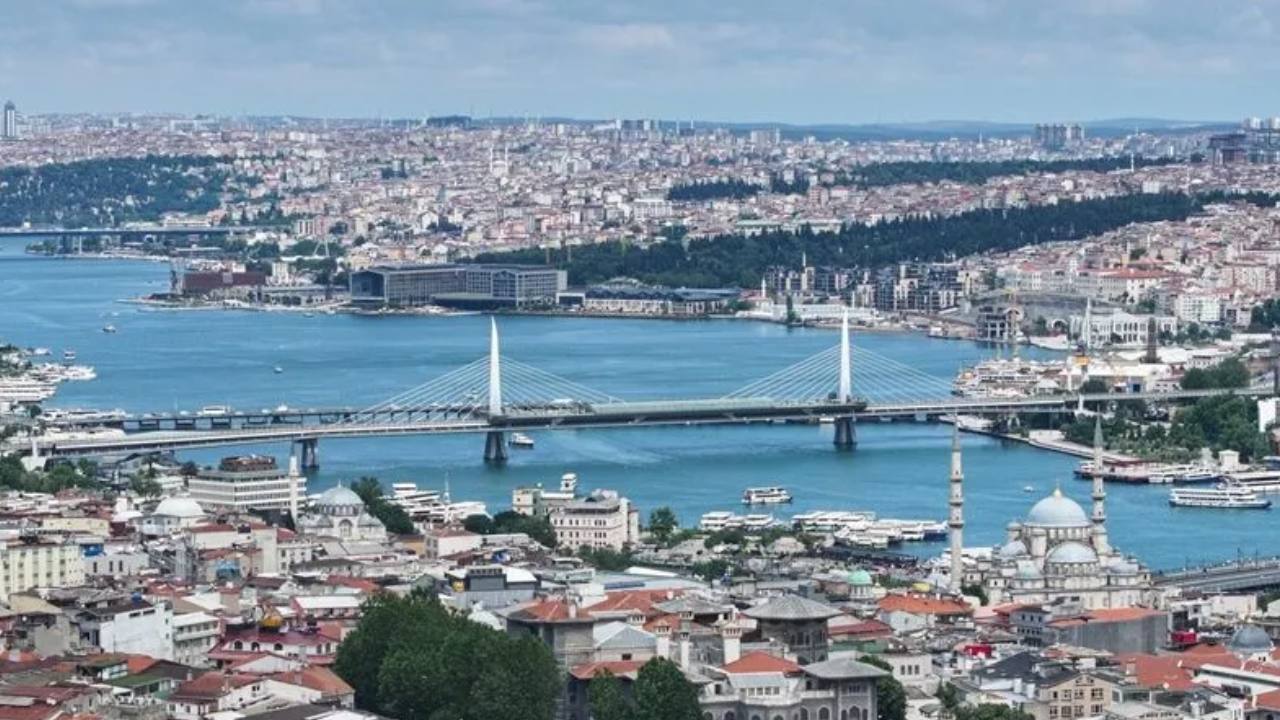 İstanbul'da hava kirliliğinin en yüksek olduğu ilçeler belli oldu: 9 istasyonda artış kaydedildi