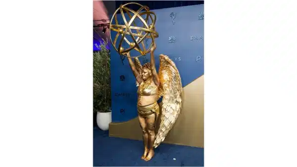 Emmy Ödülleri'ne rekorlar ve gaflar damga vurdu: İşte törenden öne çıkan anlar