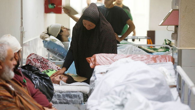  'İlaçlar bekliyor, hastalar ölüyor'