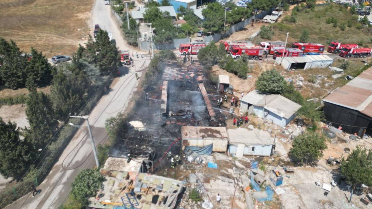 Kocaeli'nde Yediemin otoparkında yangın!