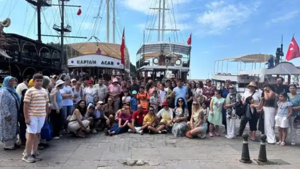 Muratpaşa Belediyesi’nden özel gereksinimli bireylere engelsiz yaz desteği