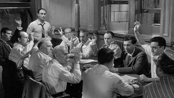 İngiltere’de tarihi jüri sistemi sallantıda