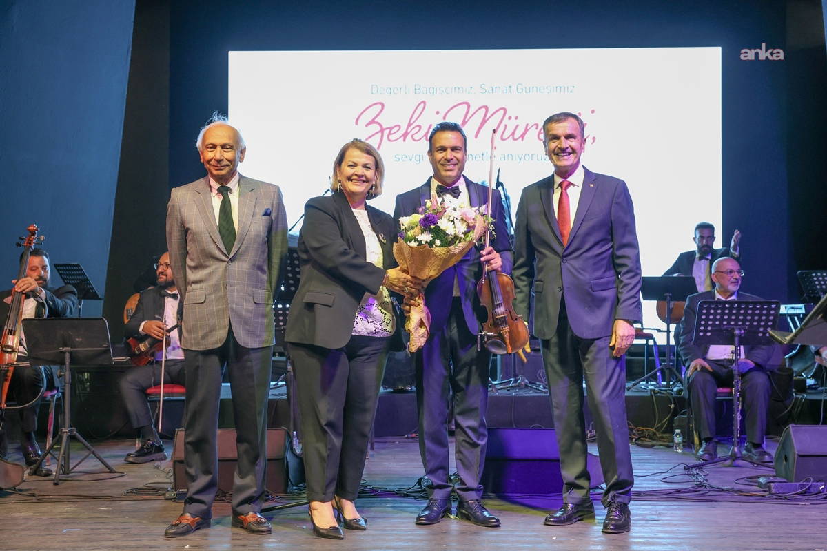 Zeki Müren, Bodrum'da düzenlenen konserle anıldı